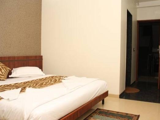 Treebo Trend Royal Kourt Aurangabad Hotel Kültér fotó