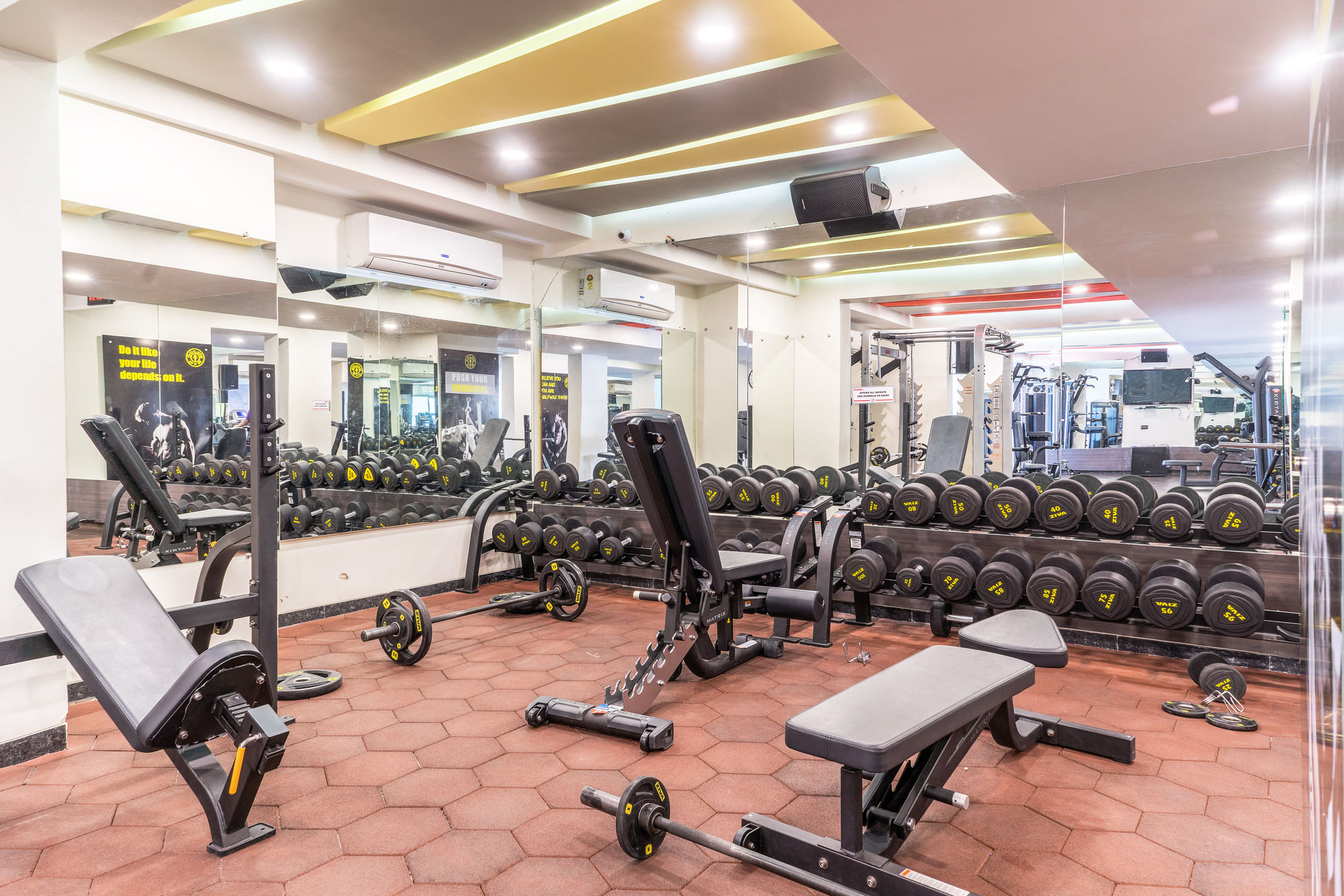 Treebo Trend Royal Kourt Aurangabad Hotel Kültér fotó